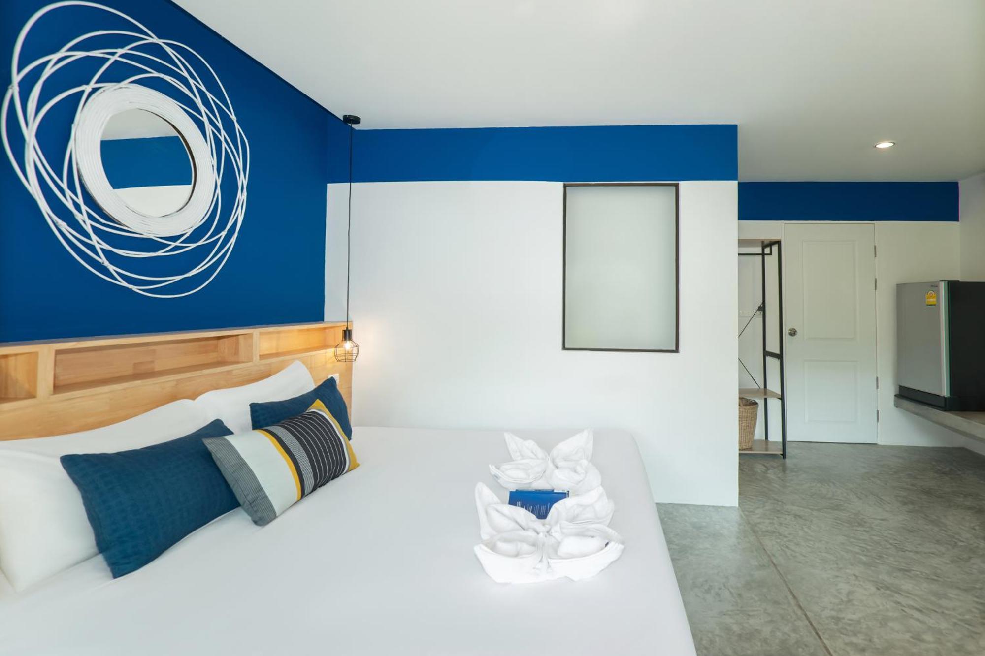 Kraam Silhouette Hotel And Cafe Phuket Chalong Bagian luar foto