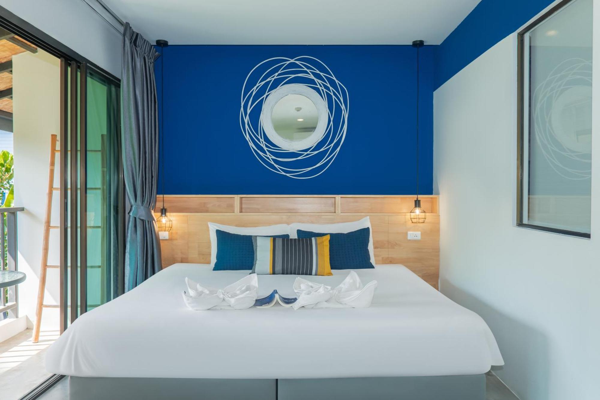 Kraam Silhouette Hotel And Cafe Phuket Chalong Bagian luar foto