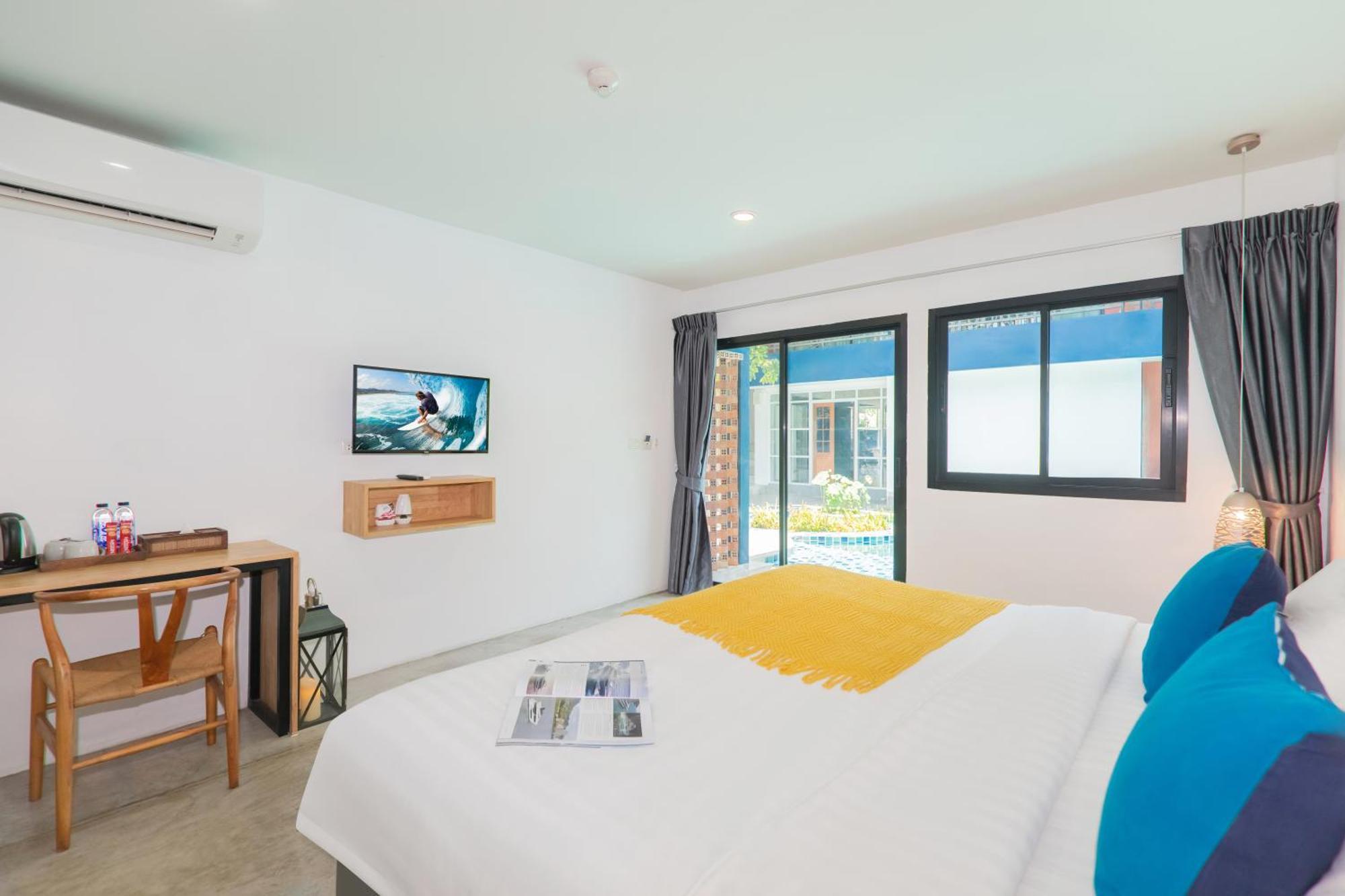 Kraam Silhouette Hotel And Cafe Phuket Chalong Bagian luar foto