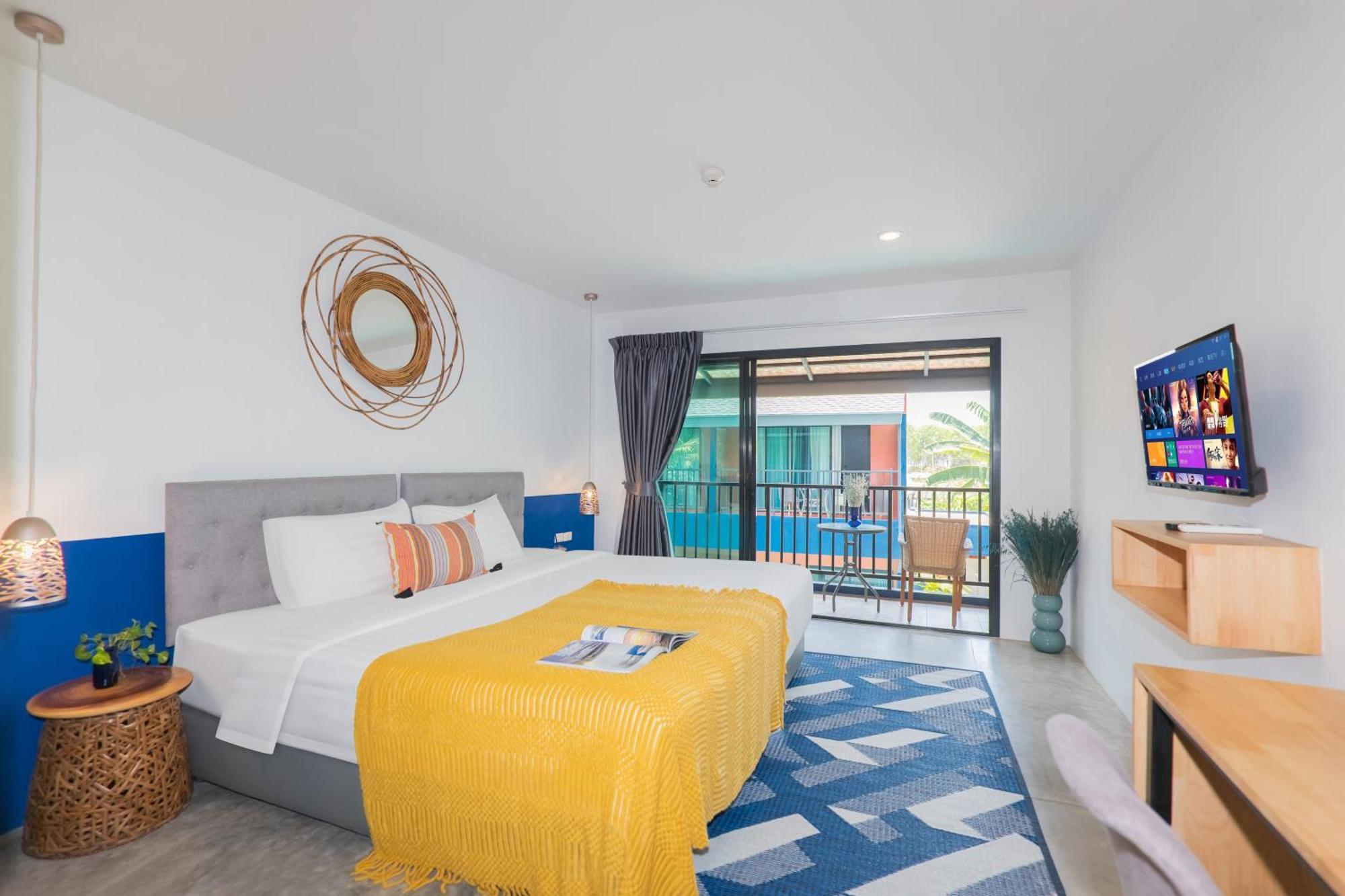 Kraam Silhouette Hotel And Cafe Phuket Chalong Bagian luar foto